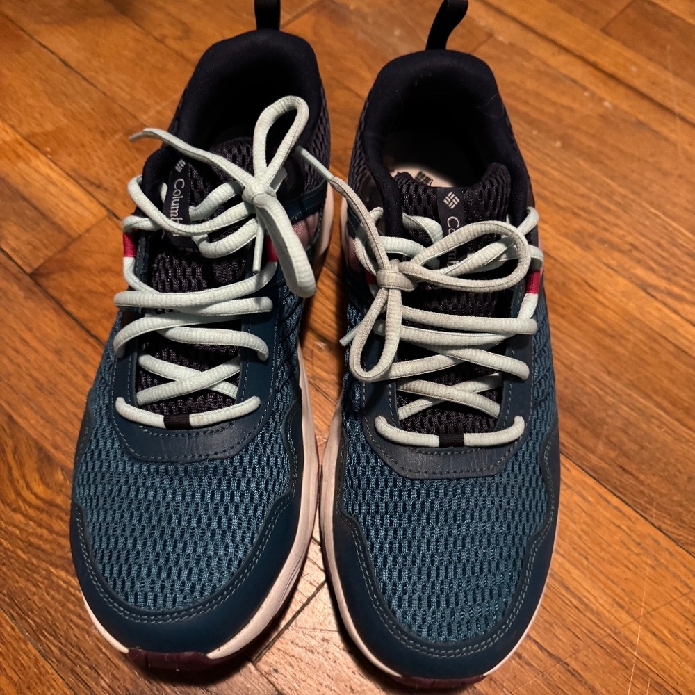 Columbia Tennis Shoes